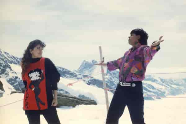 Shah Rukh Khan and Juhi Chawla in a stll from Darr