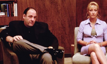 After the pilot of this series aired, a real-life mobster told James Gandolfini to never wear ______ again in the series. Fill in the blank.