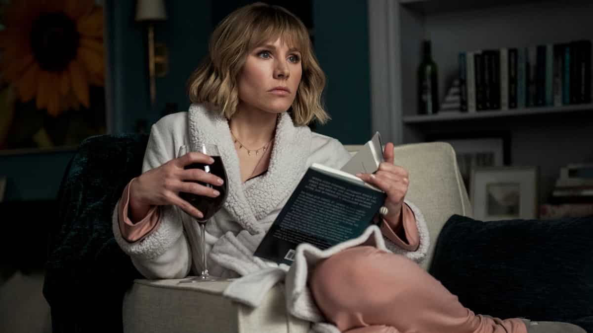 The Woman in the House across the Street from the girl in the window