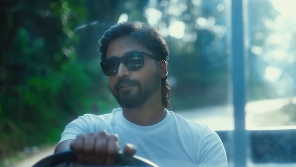 Nihar Mukesh in Theertharoopa Thandeyavarige