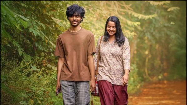 Thomas Mathew and Garggi Ananthan in a still from Narayaneente Moonnaanmakkal