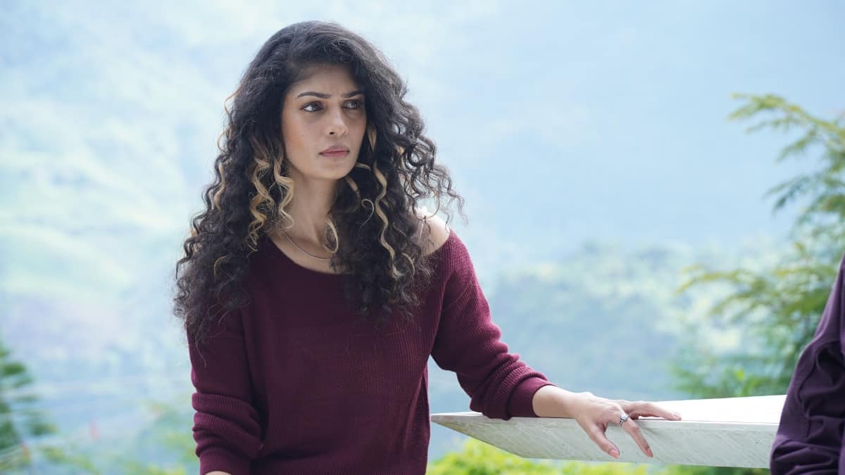 Bloody Brothers: Tina Desai says Jaideep Ahlawat-Zeeshan Ayyub starrer is a  very unpredictable and fun story