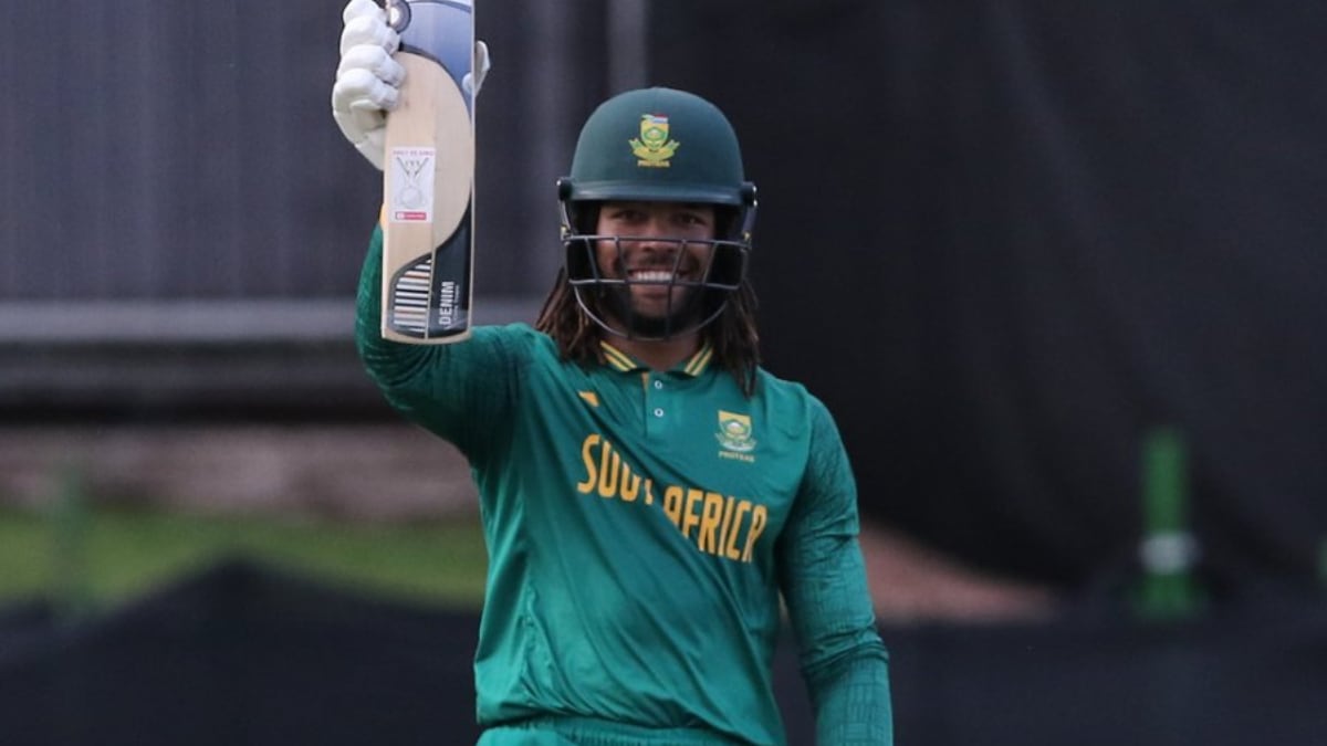 IND vs SA: Tony de Zorzi's terrific maiden 100 helps South Africa win 2nd ODI, level series 1-1