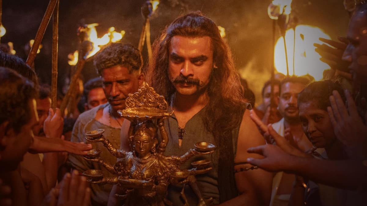 Ajayante Randam Moshanam box office first weekend collection: Tovino Thomas starrer is unstoppable