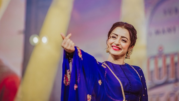 Leo star Vijay and Lokesh Kanagaraj have a special wish for Ponniyin Selvan 2 team, reveals Trisha