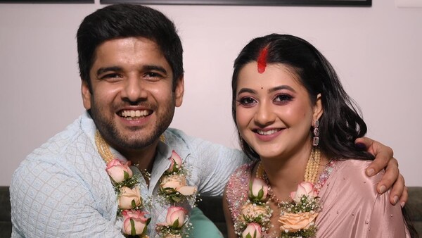 Shohorer Ushnotomo Dine-actress Anamika Chakraborty ties the knot with Uday Pratap Singh