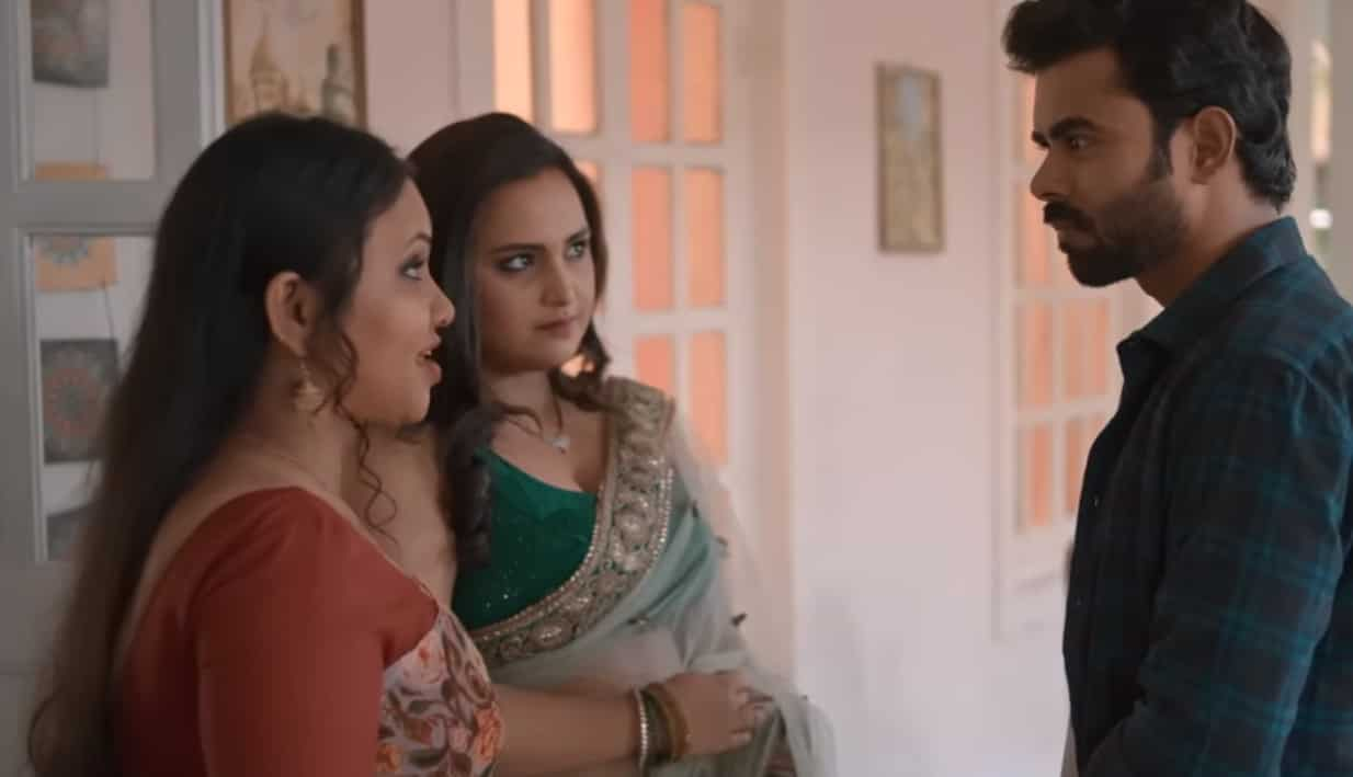 ULLU originals Khalish Part 3 Trailer: Woman helps her mother-in-law to get  a new boyfriend