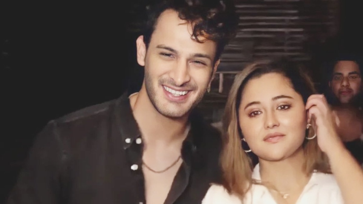 Fans are going gaga over pairing of Bigg Boss 15 contestants, Rashami Desai and Umar Riaz