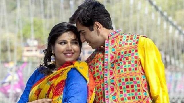 Bhumi Pednekar and Ayushmann Khurrana in Dum Laga Ke Haisha