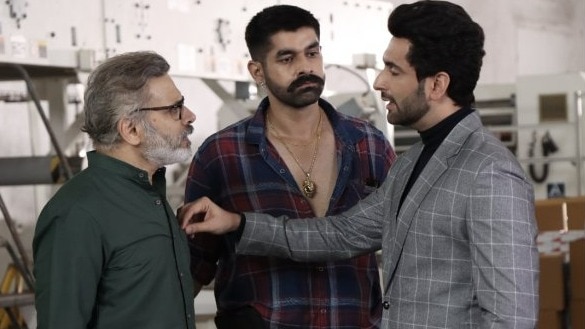 Undekhi season 2 review: Nandish Sandhu leaves you impressed and intrigued as new entrant Samarth