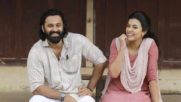 Unni Mukundan and Anju Kurian on the sets of Meppadiyan