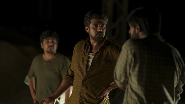 A still from Teen Tigada