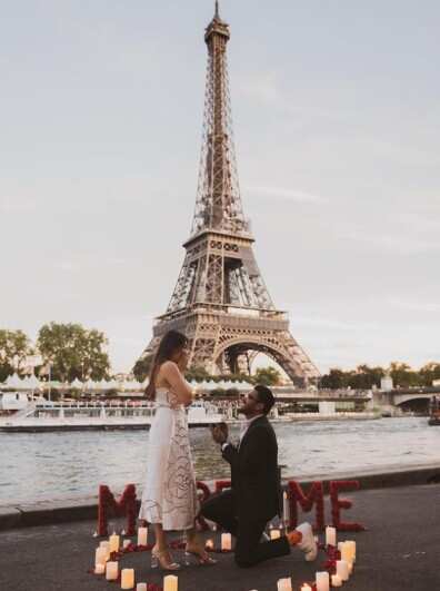 Hansika’s proposal took place in Paris, outside the Eiffle Tower