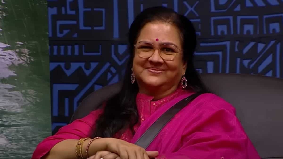 https://www.mobilemasala.com/film-gossip/Bigg-Boss-Malayalam-Season-6-Day-88-Urvashi-meets-the-contestants-compliments-Jasmin-Jaffar-i270325