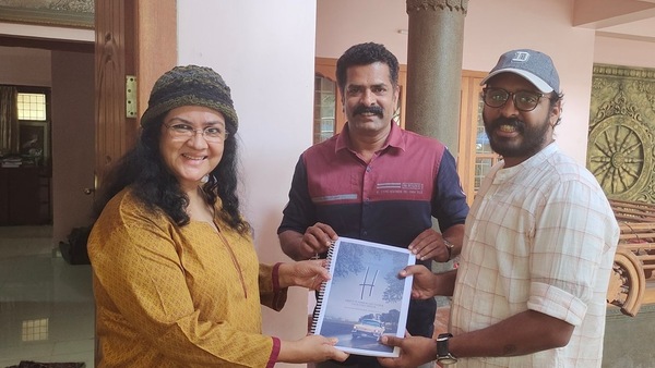 Urvashi with the team of H