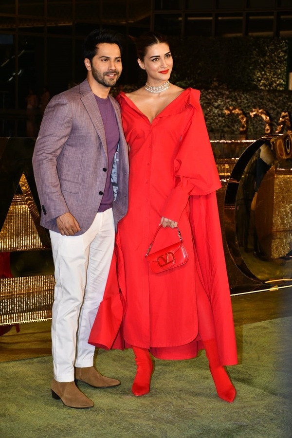 Varun Dhawan and Kriti Sanon (Courtesy: Manav Manglani)