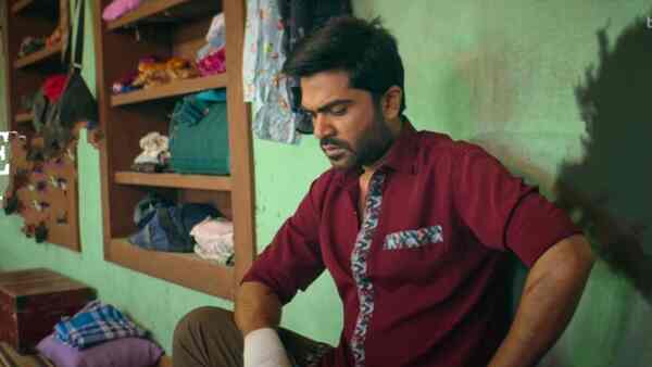 Simbu in Vendhu Thanindhathu Kaadu