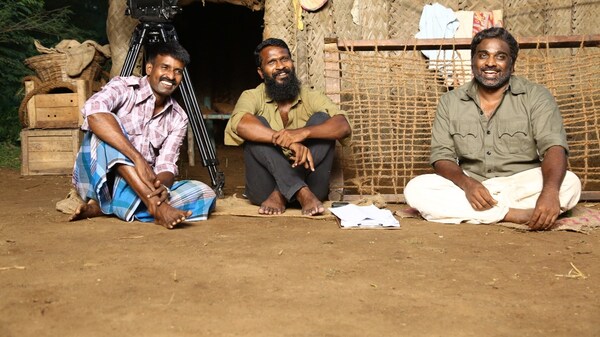 Vijay Sethupathi's dual appearances and Prakash Raj feature in the new stills of Vetri Maaran's Viduthalai