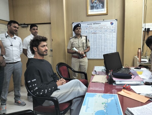 Vidyut Jammwal in custody. (Image Credit: IANS news agency)