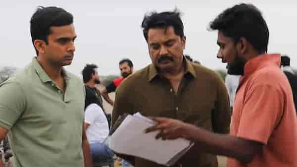 Vignesh Raja on the sets of Por Thozhil