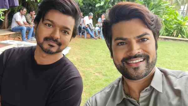 Vijay and Ganesh on the set of Varisu