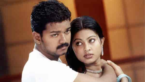 Vijay and Sneha in Vaseegara