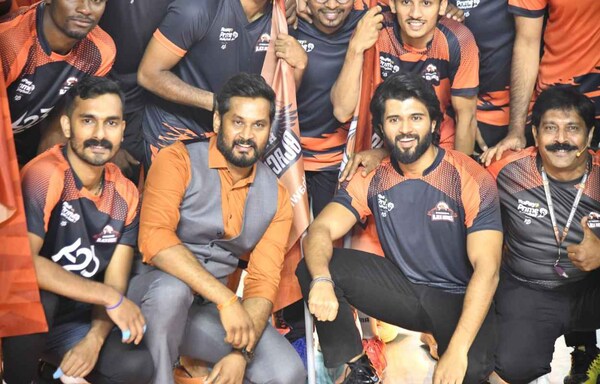 Vijay Devarakonda turns sports entrepreneur, buys a volleyball team in Hyderabad