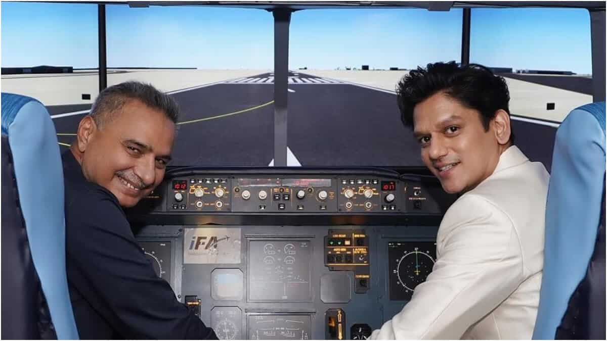 IC 814: The Kandahar Hijack - Vijay Varma meets Captain Sharan, expresses his respect for the real-life hero