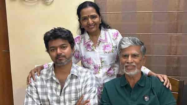 Thalapathy Vijay's father SA Chandrasekhar reacts to viral pic post-surgery