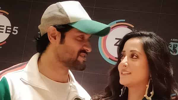 Vikram Chatterjee and Raima Sen