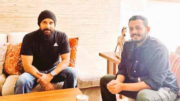 Manjummel Boys director Chidambaram meets Chiyaan Vikram; pic goes viral