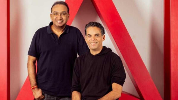 Vikramaditya Motwane collaborates with Applause Entertainment on two new series