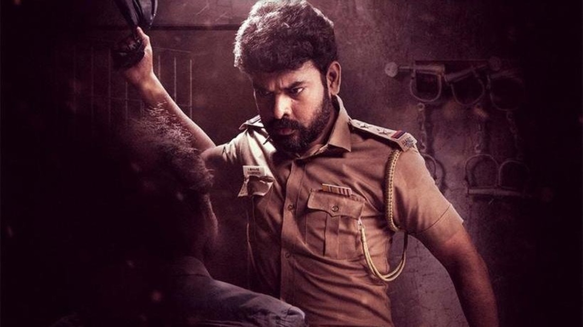 Team Vilangu organizes a special show for police officers; elated with their positive response