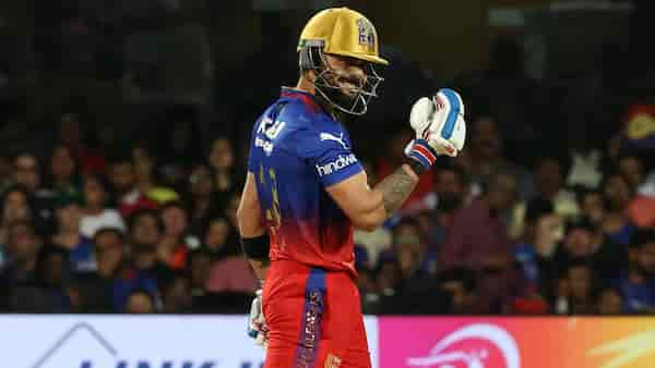 IPL 2024 - Powerful Powerplay by RCB; Virat Kohli and Faf du Plessis post 79-run partnership