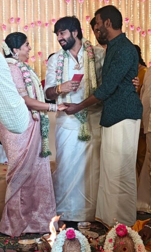 Vishal with the newlyweds