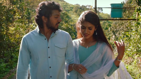 Watch – Shreyas Manju and Priya Varrier romance in Vishnu Priya’s Chiguru Chiguru song