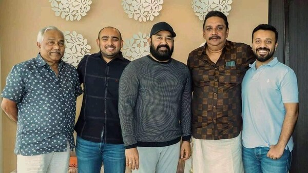Vivek and Mohanlal with the producers of #L353