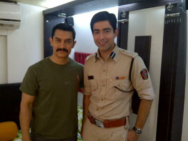 Vivek Madaan with Aamir Khan on the sets of Talaash