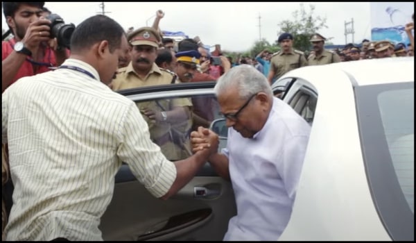 VS Achuthanandan in Campus Diary