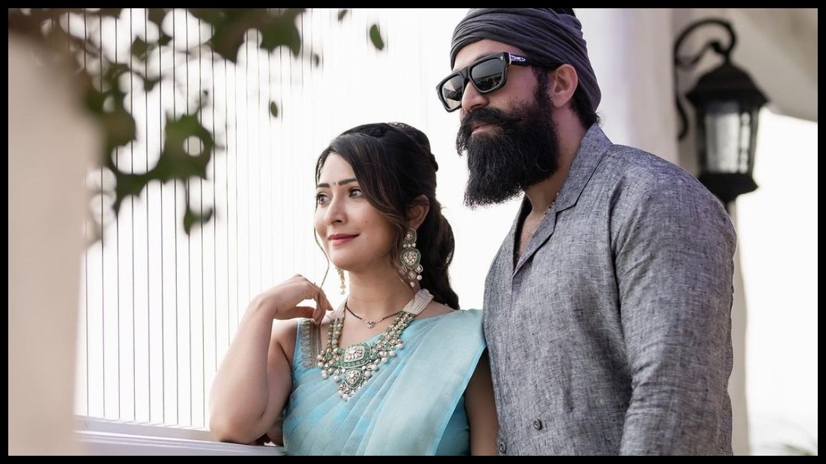 Rocking Star Yash & Radhika Pandit look ethereal together in their Dasara celebrations