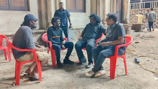 Yogi Babu and Atlee on the sets of Jawaan