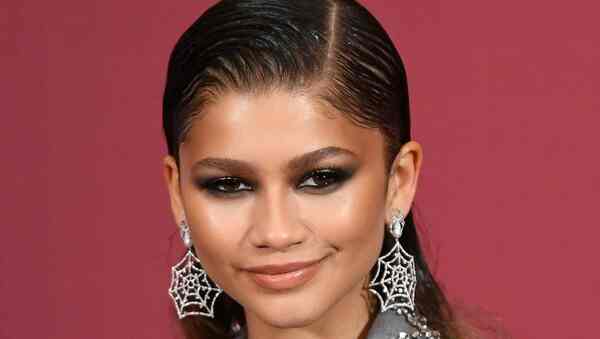 Zendaya says she wants to direct 'a simple love story about two Black girls'