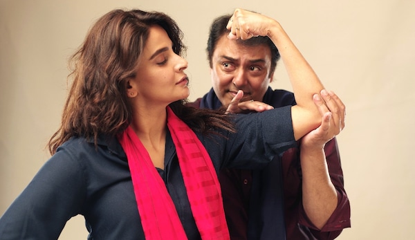 A still from Mrs and Mr Shameem