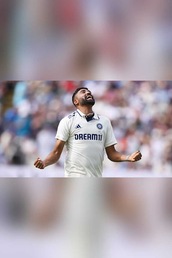 Siraj’s One-handed Stunner