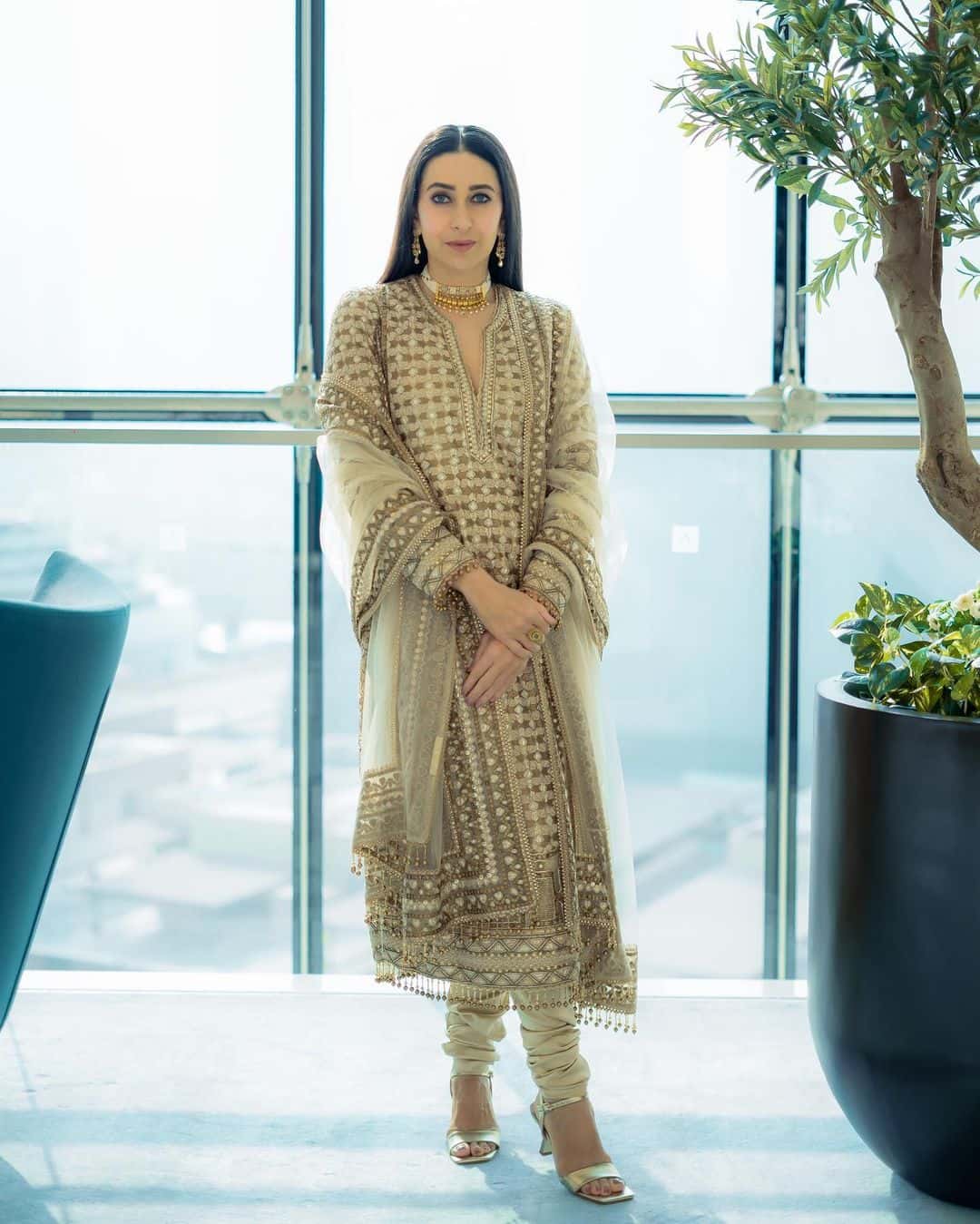 Karisma Kapoor is a true ethnic beauty in these outfits