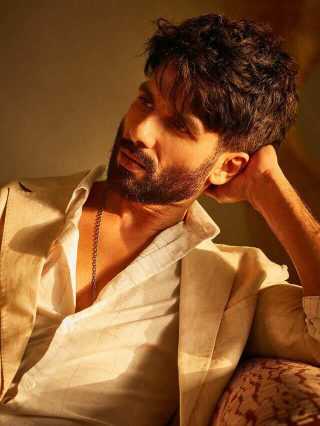 Shahid Kapoor will have you swooning over his candid pictures – OTTplay