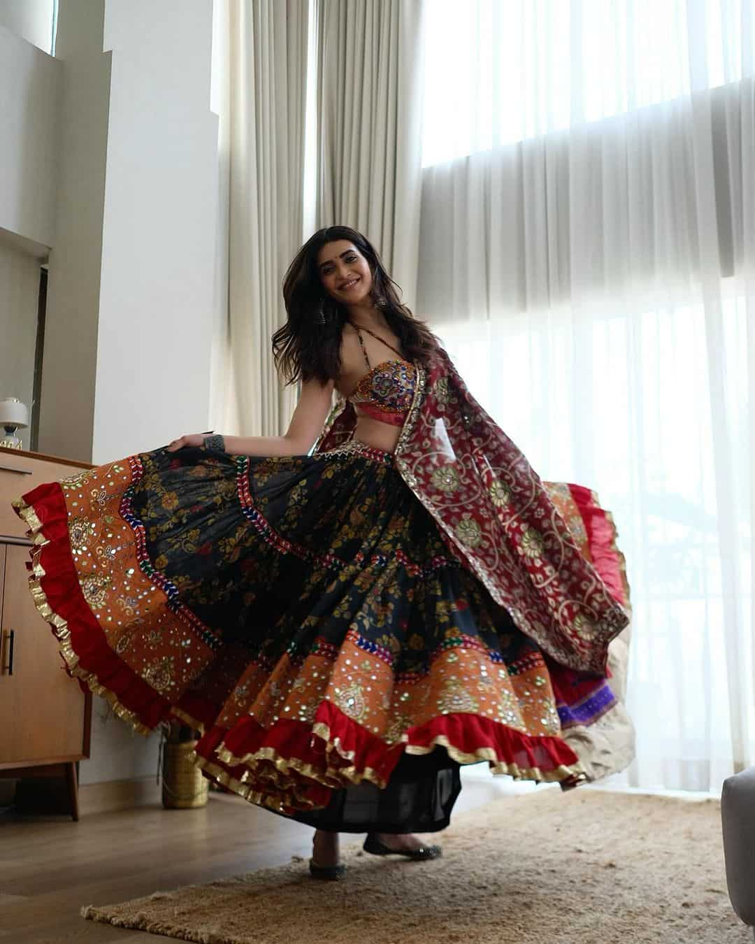 Bride-To-Be, Karishma Tanna Wore A Punit Balana Lehenga Which Costs Rs.  55,000 For 'Mehendi'