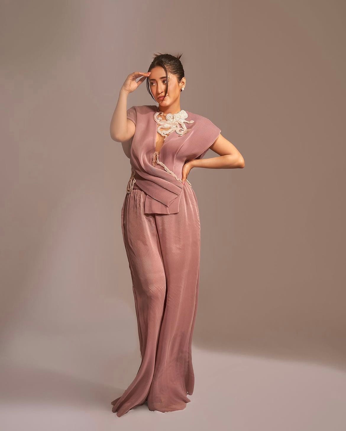 Shivangi joshi | Trendy dress outfits, Stylish short dresses, Jumpsuit  fashion-vinhomehanoi.com.vn