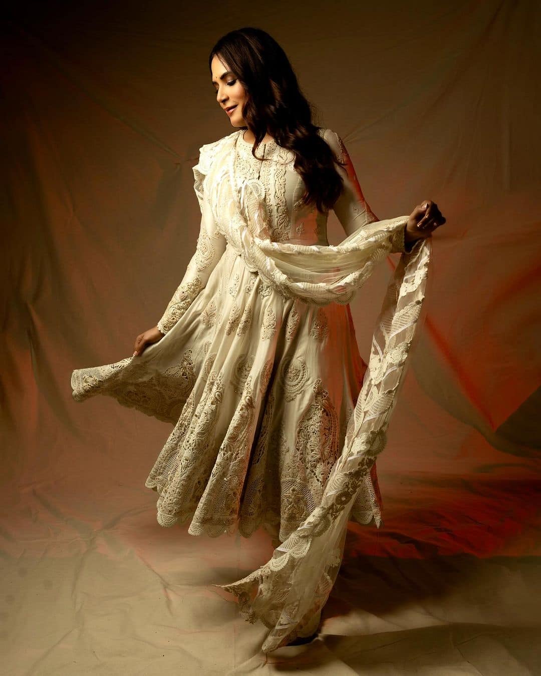 Pakistani White Dresses 2019 2024 | caengrs.com