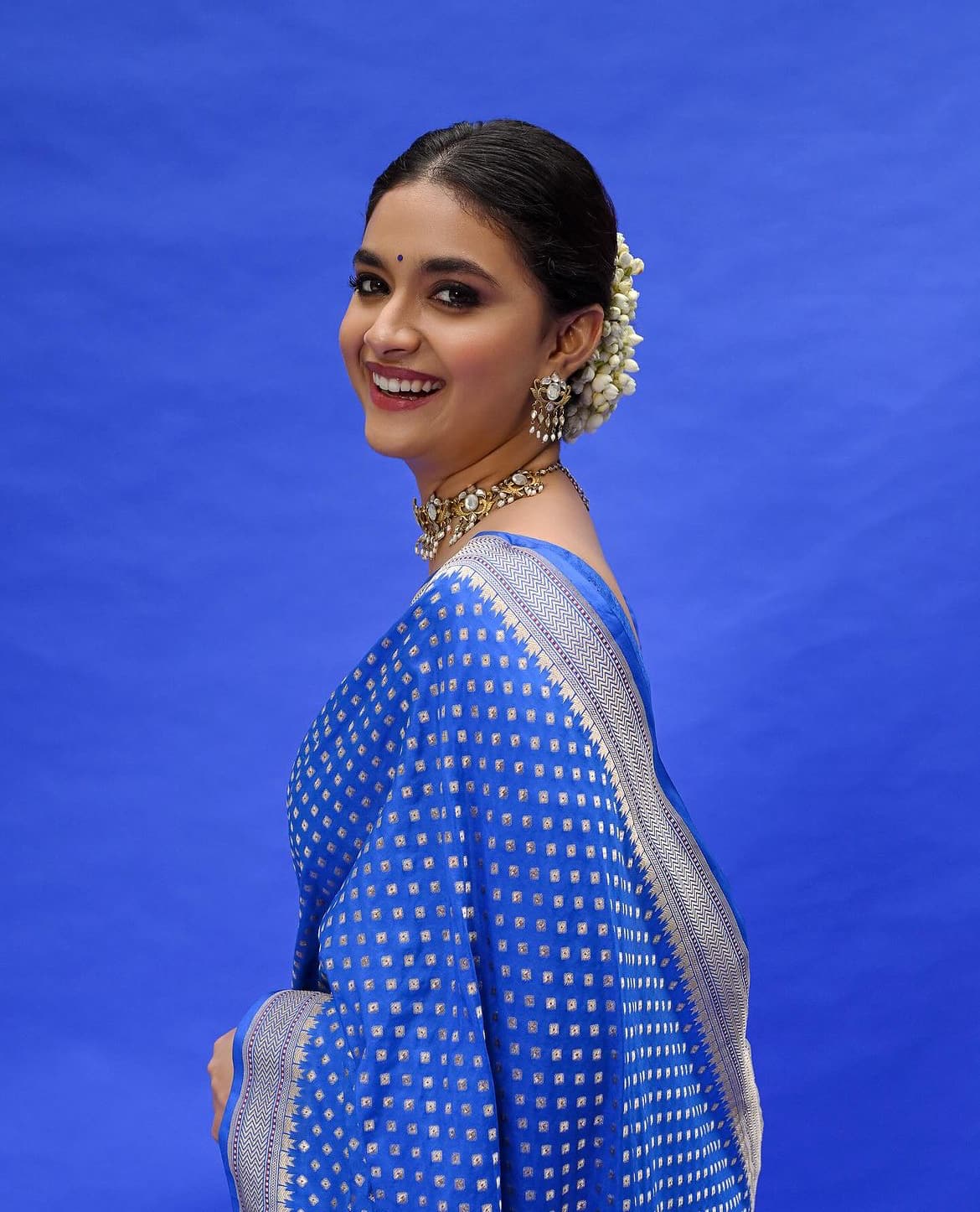 Mira Kapoor stuns in indigo blue sari; check out her best ethnic moments |  Fashion News - The Indian Express